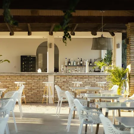 Parakladi Seaside Retreat Appart hôtel