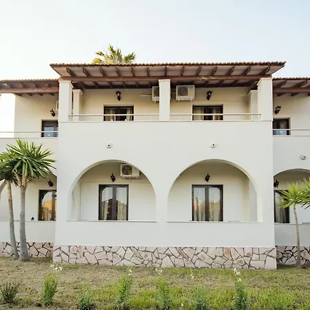Parakladi Seaside Retreat Appart hôtel *